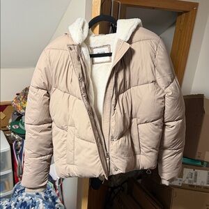 Hollister Beige Puffer Jacket